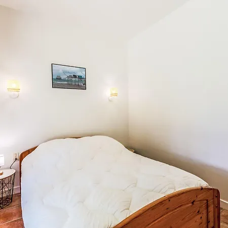Holiday home Tribord By Interhome